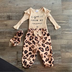 Baby girls 0-4 month leopard print outfit
